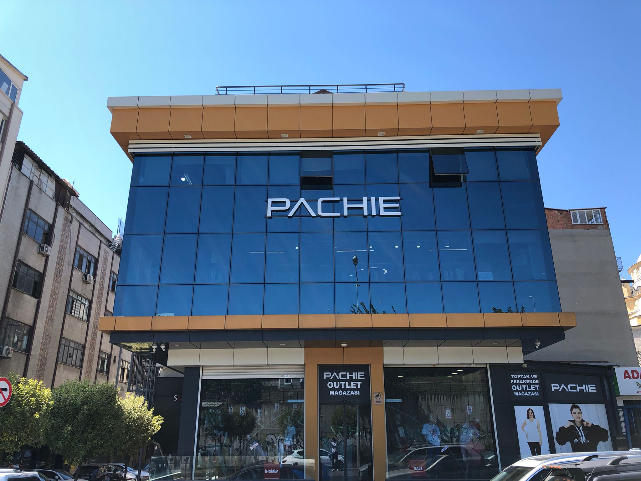 Pachie Plaza